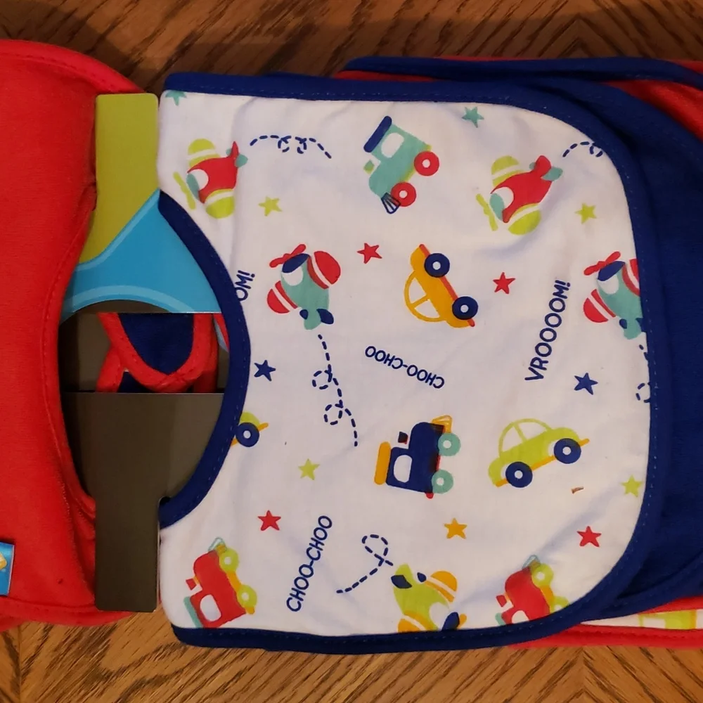 8 Pack of Baby Bibs by Safety 1st New